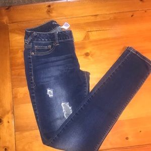 Maurices jeans